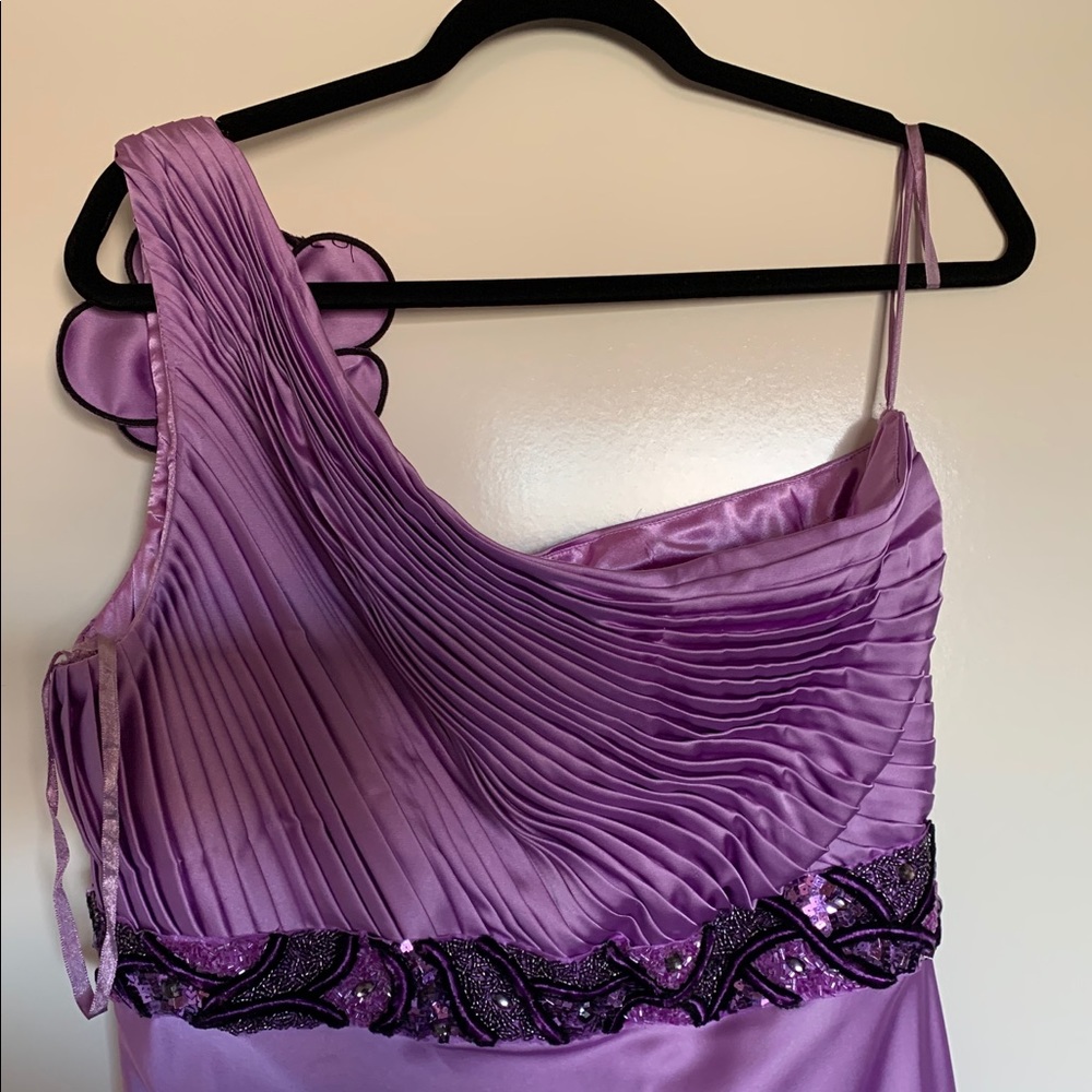 Dress - Picture 4 of 5